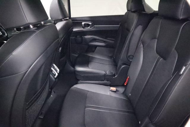 new 2025 Kia Sorento car, priced at $38,360