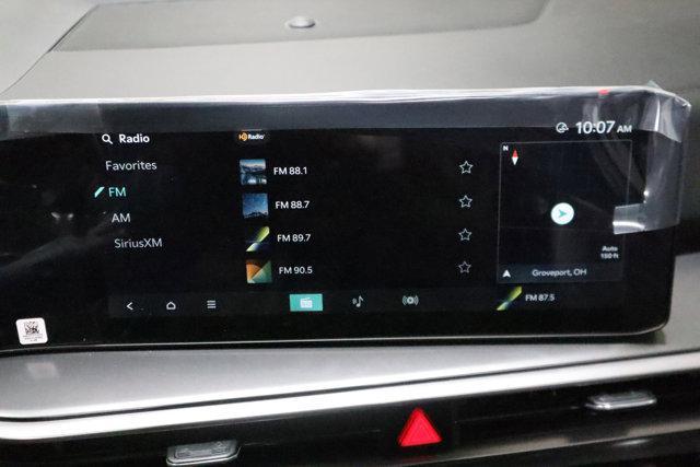 new 2025 Kia Sorento car, priced at $38,360