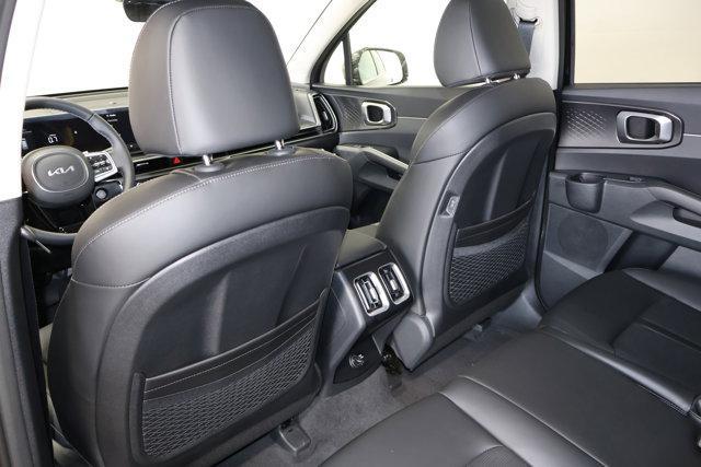 new 2025 Kia Sorento car, priced at $36,337