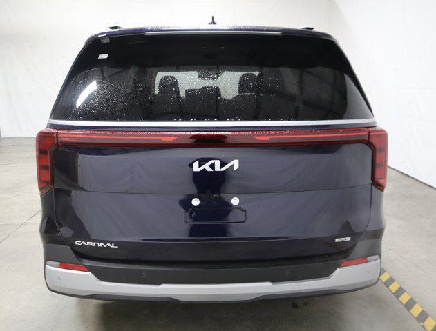 new 2025 Kia Carnival Hybrid car, priced at $42,860