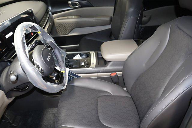 new 2026 Kia Carnival car, priced at $39,954