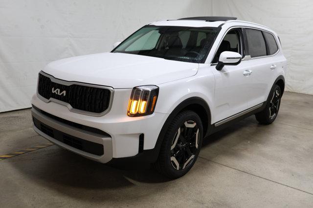 new 2025 Kia Telluride car, priced at $44,115