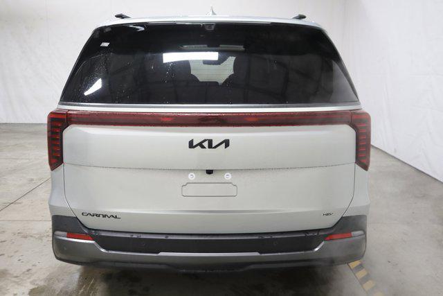 new 2025 Kia Carnival Hybrid car, priced at $53,400