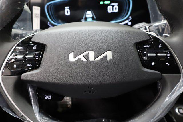 new 2025 Kia Niro car, priced at $32,890