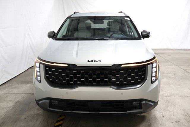 new 2025 Kia Carnival Hybrid car, priced at $54,100