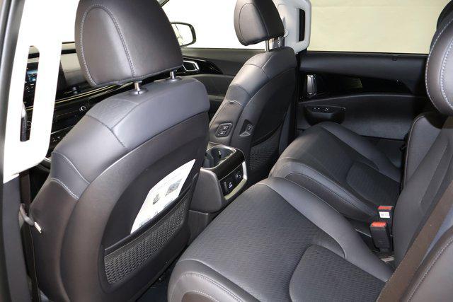 new 2026 Kia Carnival Hybrid car, priced at $55,285