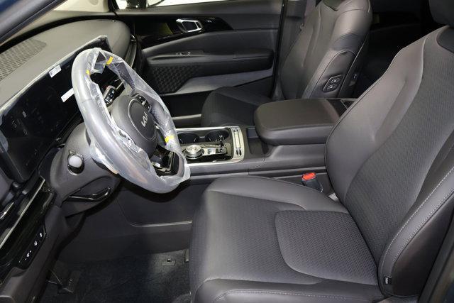 new 2026 Kia Carnival Hybrid car, priced at $55,285