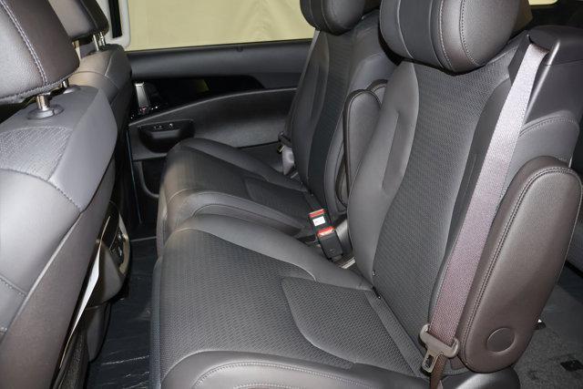 new 2026 Kia Carnival Hybrid car, priced at $55,285