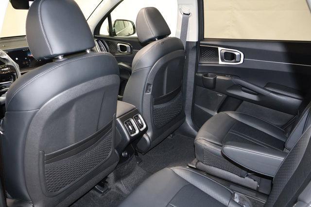 new 2026 Kia Sorento Hybrid car, priced at $42,953