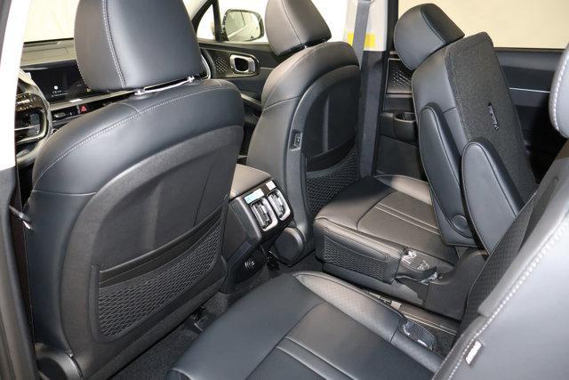 new 2026 Kia Sorento Hybrid car, priced at $42,953