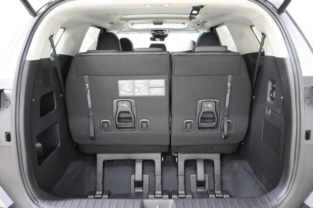 new 2025 Kia Carnival Hybrid car, priced at $52,095
