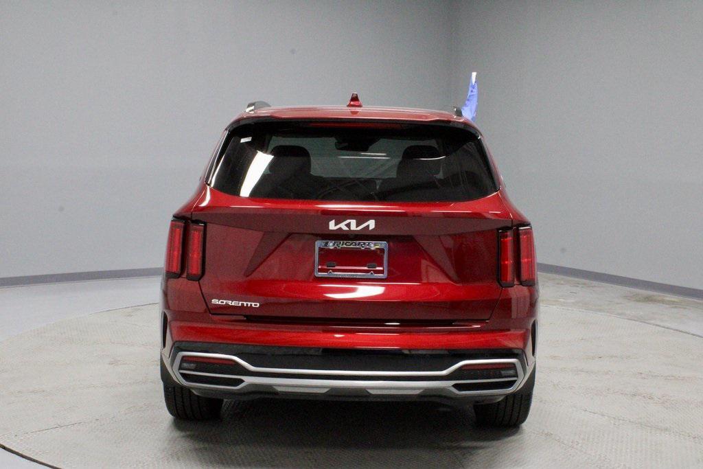 used 2023 Kia Sorento car, priced at $30,820