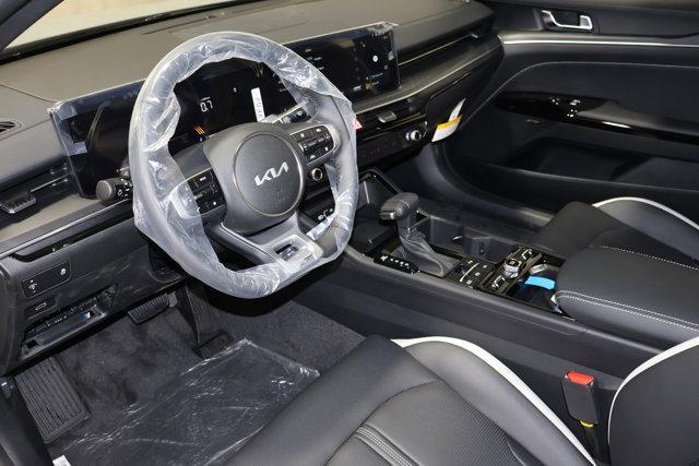 new 2025 Kia K5 car, priced at $30,401