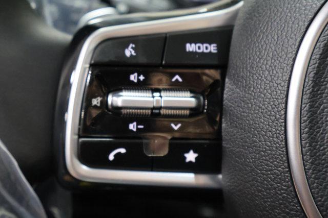 new 2025 Kia Sorento Hybrid car, priced at $40,541
