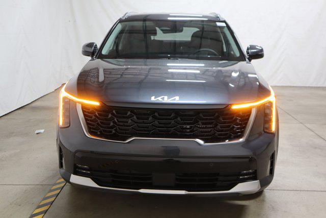 new 2025 Kia Sorento car, priced at $35,690