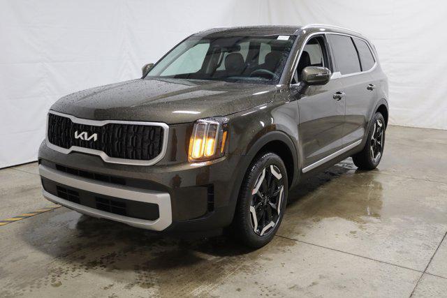 new 2024 Kia Telluride car, priced at $42,657