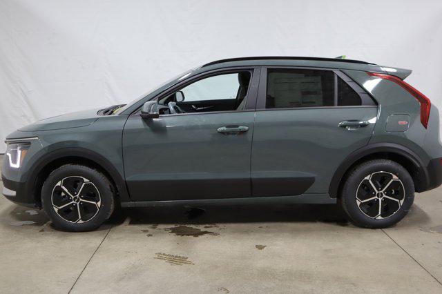 new 2025 Kia Niro car, priced at $30,590