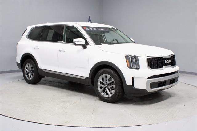used 2023 Kia Telluride car, priced at $30,062