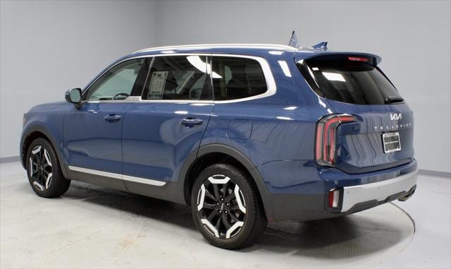 used 2023 Kia Telluride car, priced at $35,000
