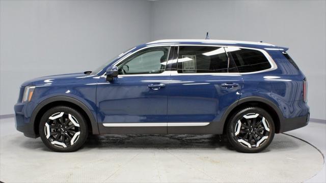 used 2023 Kia Telluride car, priced at $35,000