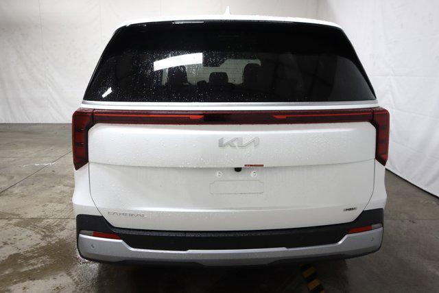 new 2025 Kia Carnival Hybrid car, priced at $41,655