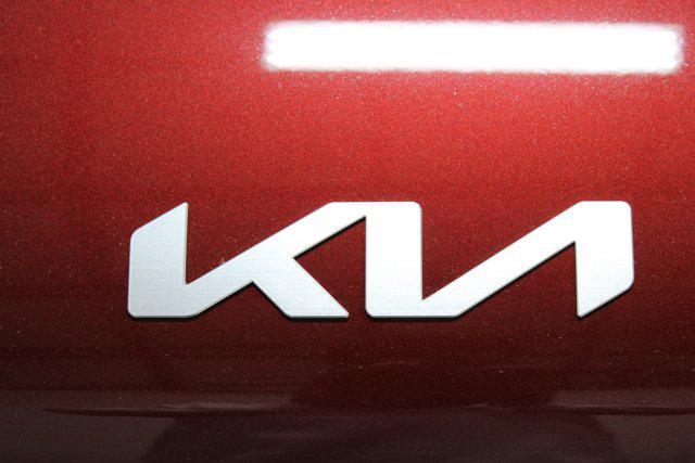 new 2025 Kia Carnival car, priced at $39,300