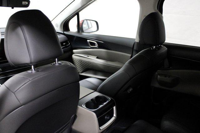 new 2025 Kia Carnival car, priced at $39,300