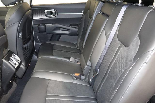 new 2025 Kia Sorento car, priced at $35,125