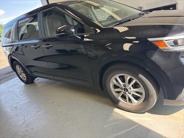 used 2022 Kia Carnival car, priced at $28,657