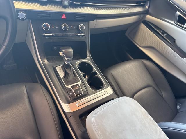 used 2022 Kia Carnival car, priced at $28,657