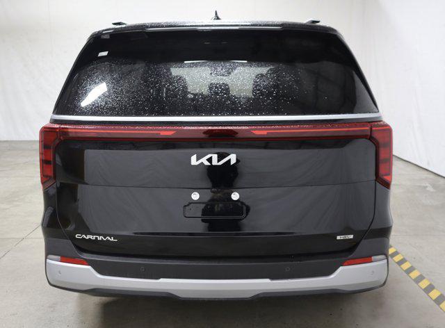 new 2025 Kia Carnival Hybrid car, priced at $43,295