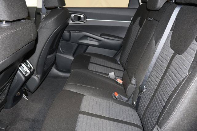 new 2025 Kia Sorento car, priced at $31,526