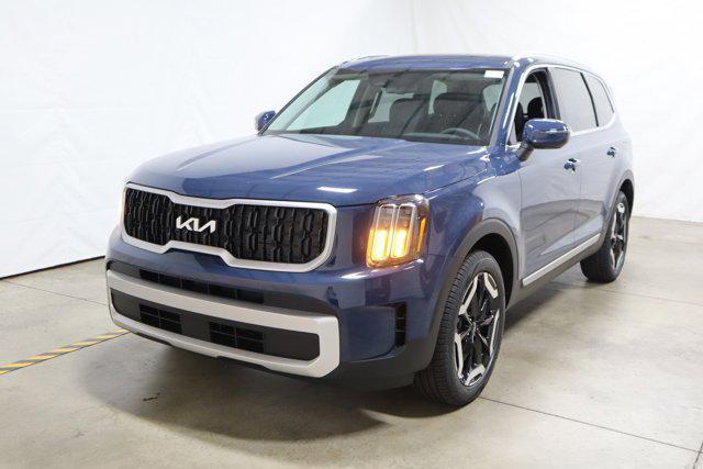 new 2024 Kia Telluride car, priced at $43,122