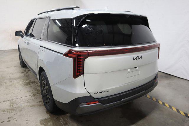 new 2025 Kia Carnival Hybrid car, priced at $53,400