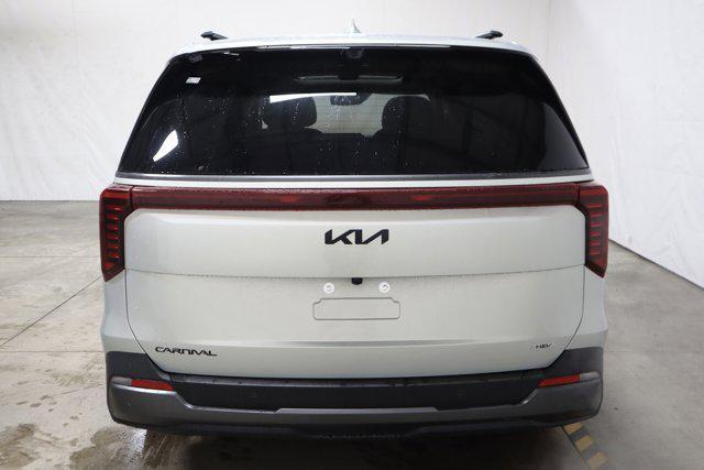 new 2025 Kia Carnival Hybrid car, priced at $53,400