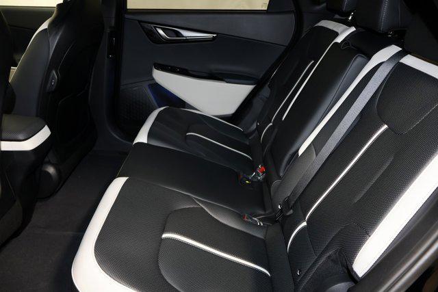 new 2025 Kia EV6 car, priced at $56,530