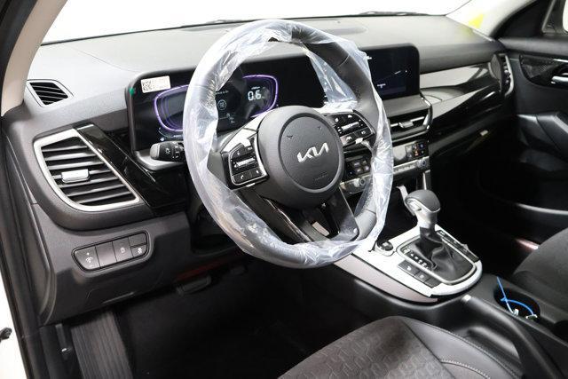 new 2026 Kia Seltos car, priced at $27,906