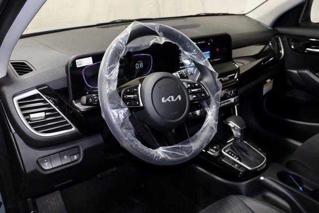 new 2025 Kia Seltos car, priced at $25,920