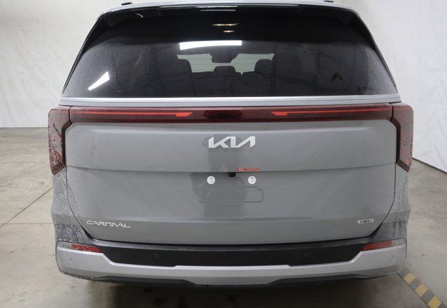 new 2025 Kia Carnival Hybrid car, priced at $43,305