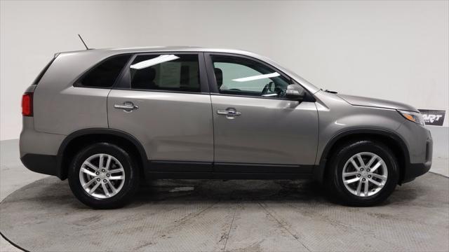 used 2015 Kia Sorento car, priced at $9,899