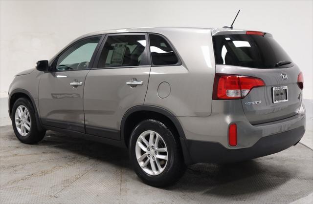 used 2015 Kia Sorento car, priced at $9,899