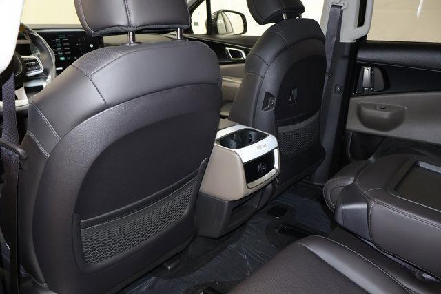 new 2026 Kia Carnival car, priced at $39,030