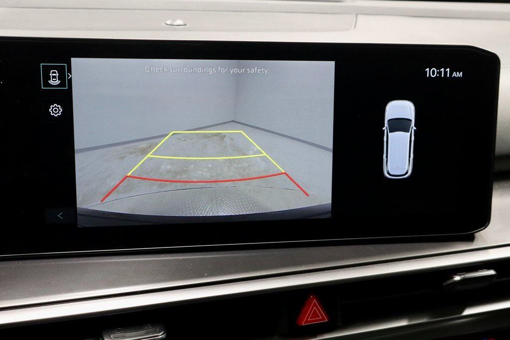 used 2024 Kia Sorento car, priced at $28,762