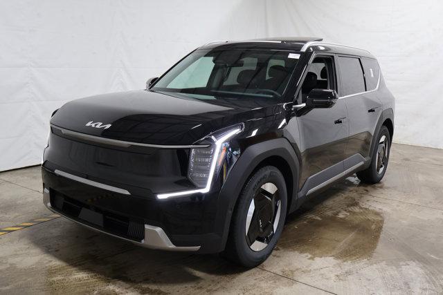 new 2026 Kia EV9 car, priced at $62,315