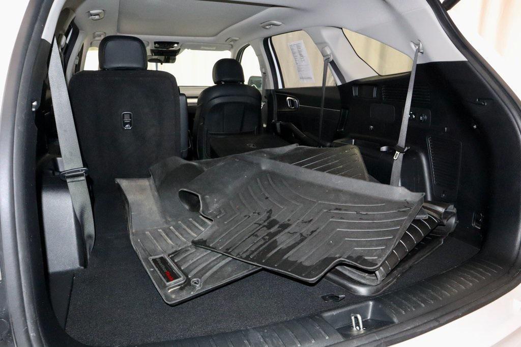 used 2022 Kia Sorento Plug-In Hybrid car, priced at $29,145