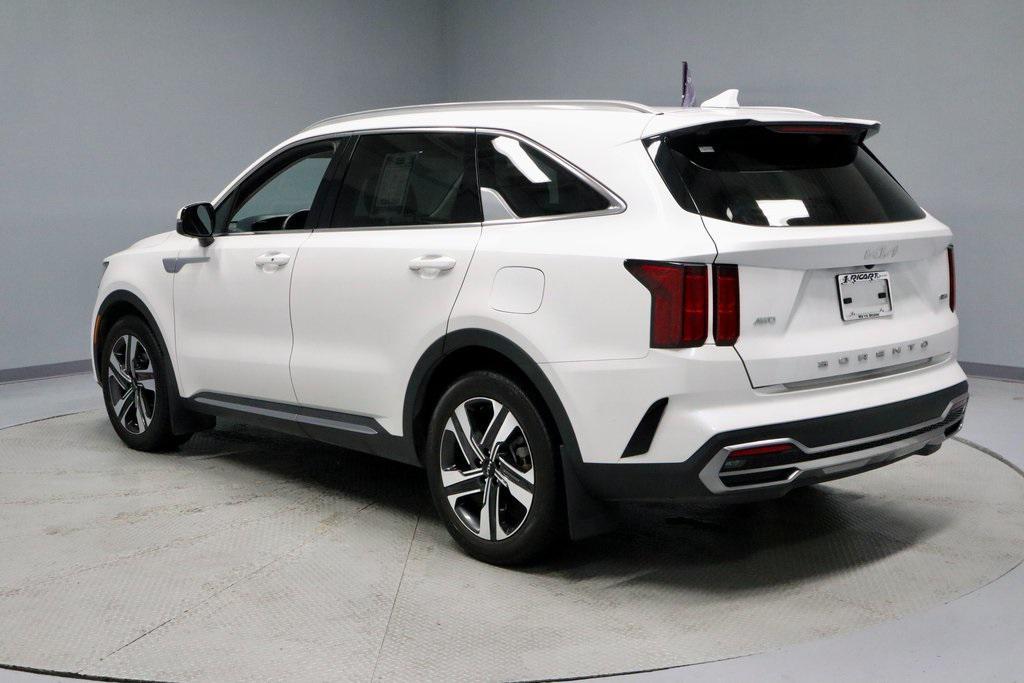 used 2022 Kia Sorento Plug-In Hybrid car, priced at $29,145