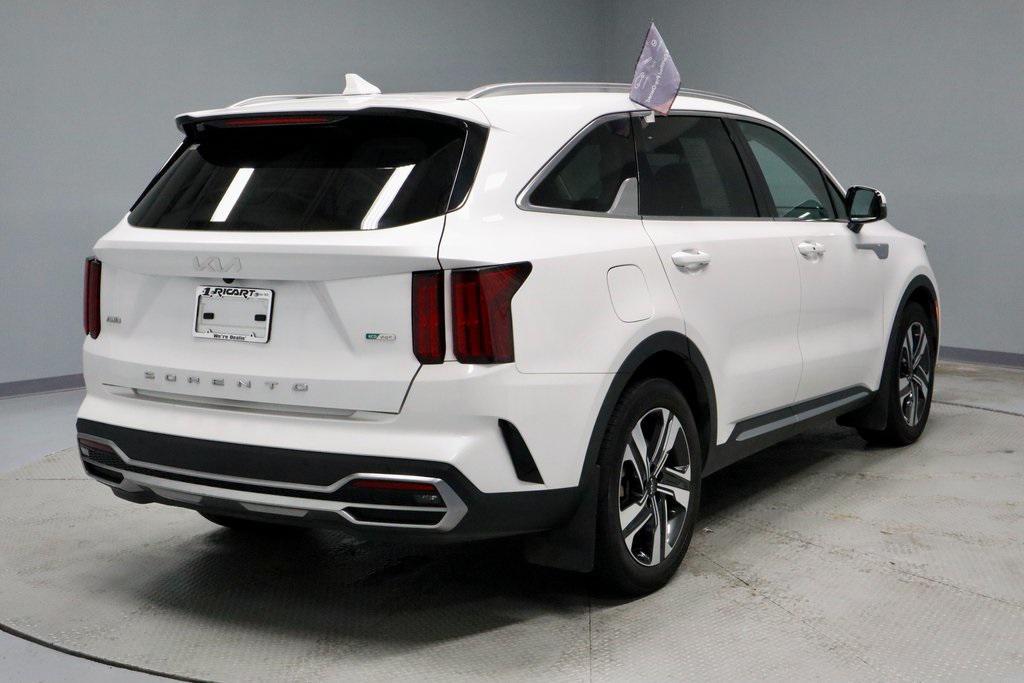 used 2022 Kia Sorento Plug-In Hybrid car, priced at $29,145