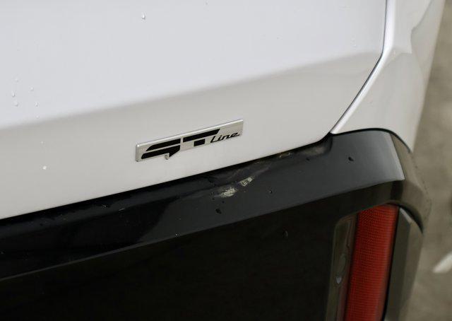 new 2026 Kia EV9 car, priced at $70,515