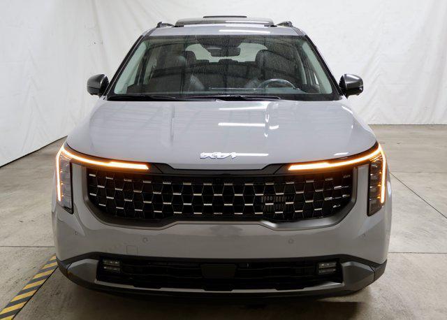 new 2025 Kia Carnival Hybrid car, priced at $53,080