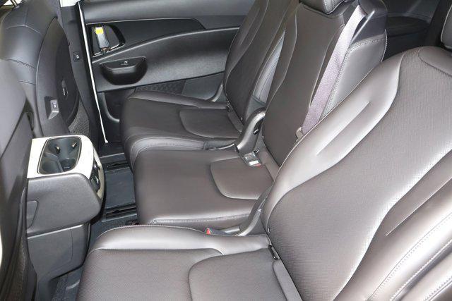 new 2026 Kia Carnival Hybrid car, priced at $51,285